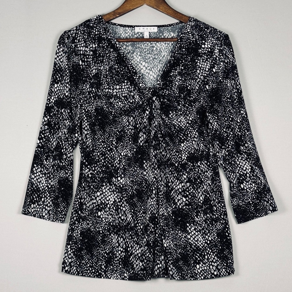 Chaus Snakeskin Top Women Large Black White NWOT Twist Front V-Neck 3/4 Sleeve
